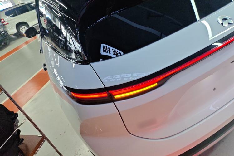 Used Nio ES6 2024 75 kWh Exterior 2