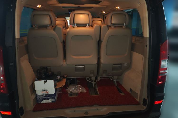 Used Mercedes-Benz Viano 2013 3.5L Haoci version Trunk