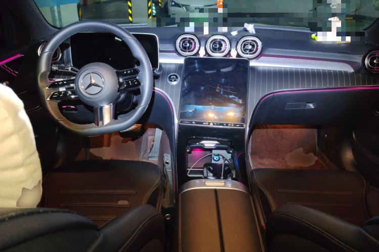 Used Mercedes-Benz C-Class 2022 Restyled C 260 L Sport Edition Center Console