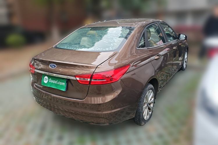 Used Ford Escort 2015 1.5L Automatic Fashion Model
