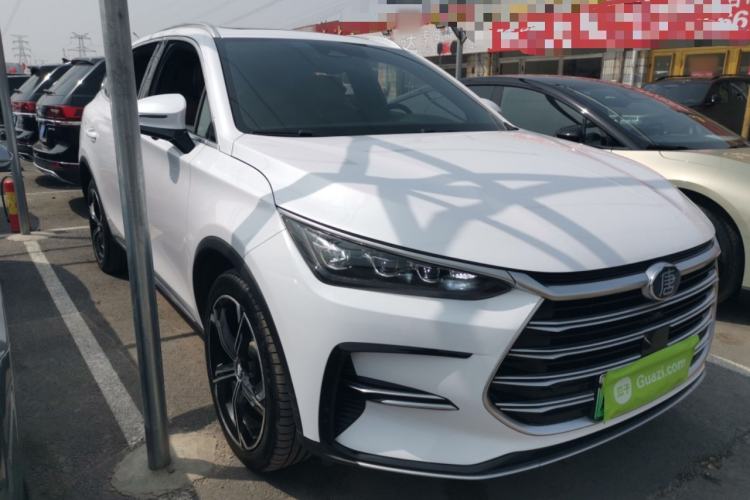 Used BYD Tang New Energy 2021 DM-i 112KM Prestige Model Front Right 45 Deg