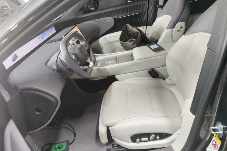 Used Avatr 12 2025 Ultra Extended-Range Edition Left Front Seat