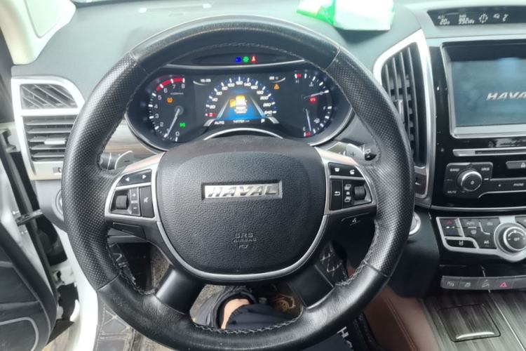 Used Haval H9 2017 2.0T Gasoline 4x4 Luxury 7-Seater