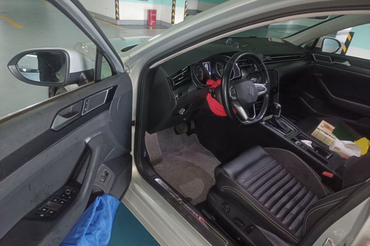 Used Volkswagen Magotan 2020 330TSI DSG Leading Model Driver Seat