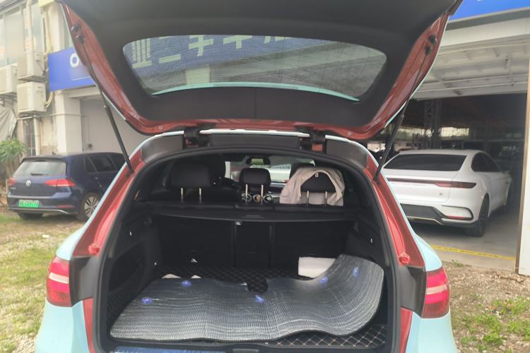 Used Mercedes-Benz GLC 2019 Facelift GLC 260 L 4MATIC Luxury Model Trunk