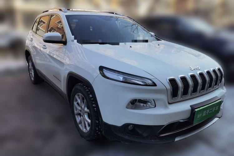 Used Jeep Cherokee 2017 2.0L Superior Edition

