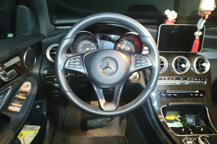 Used Mercedes-Benz GLC 2019 GLC 260 L 4MATIC Dynamic Model