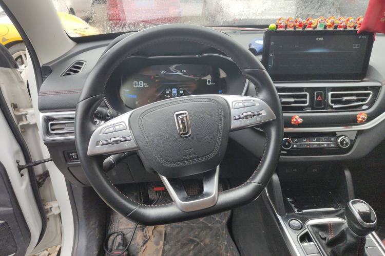 Used Bestune T33 2019 1.6L Manual Luxury Edition China VI
