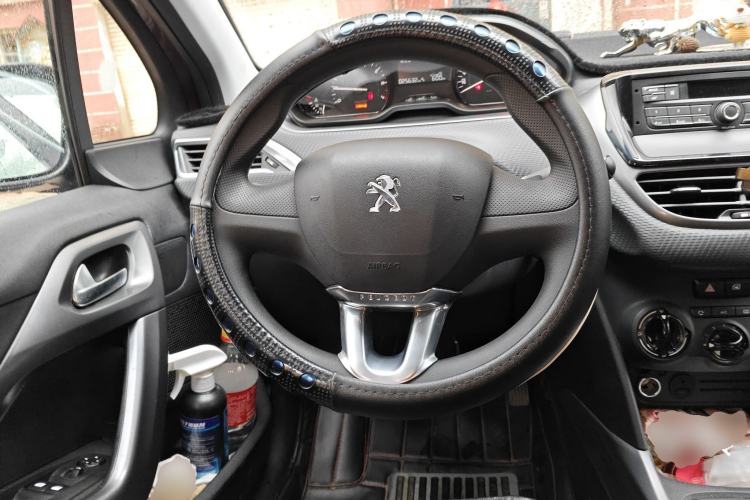 Used Peugeot 2008 2014 1.6L Manual Trend Edition Steering Wheel