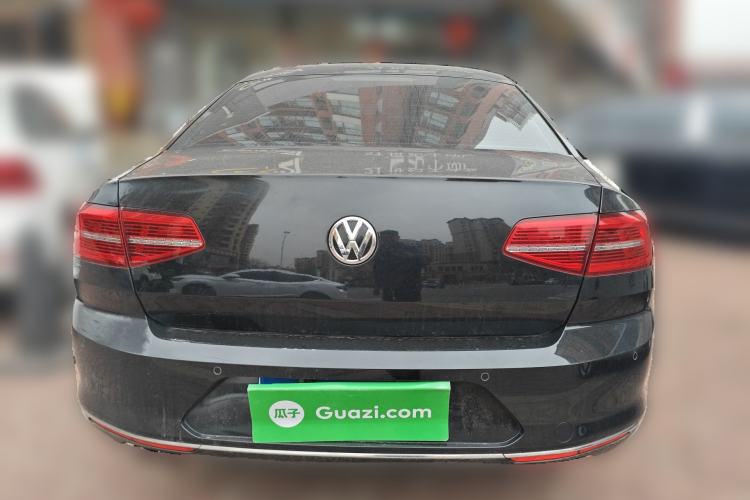 Used Volkswagen Magotan 2017 330TSI DSG Leading Model
