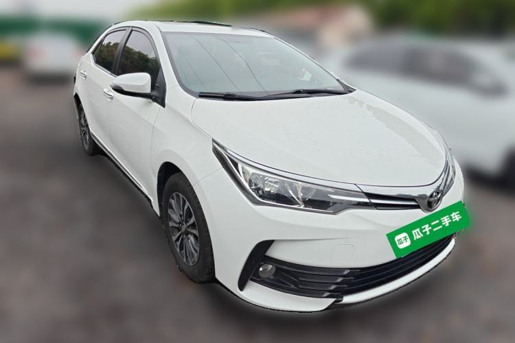 Used Toyota Corolla 2017 Revised Version 1.2T S-CVT GL-i Front Right 45 Deg