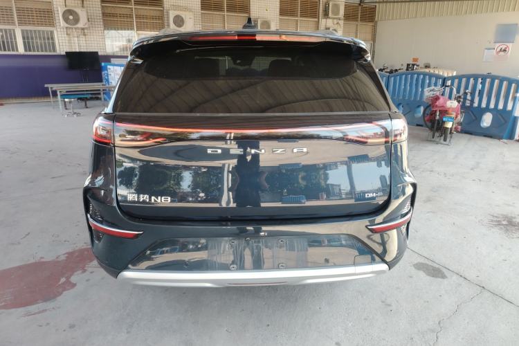 Used Denza N8 2023 Four-Wheel Drive Ultra-Hybrid Flagship Six-Seater Version