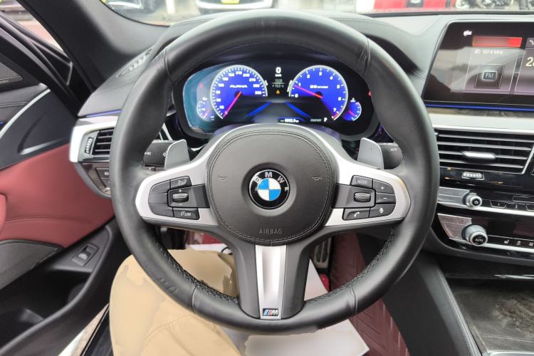 Used BMW 5 Series 2019 530Li Leading Model M Sport Package