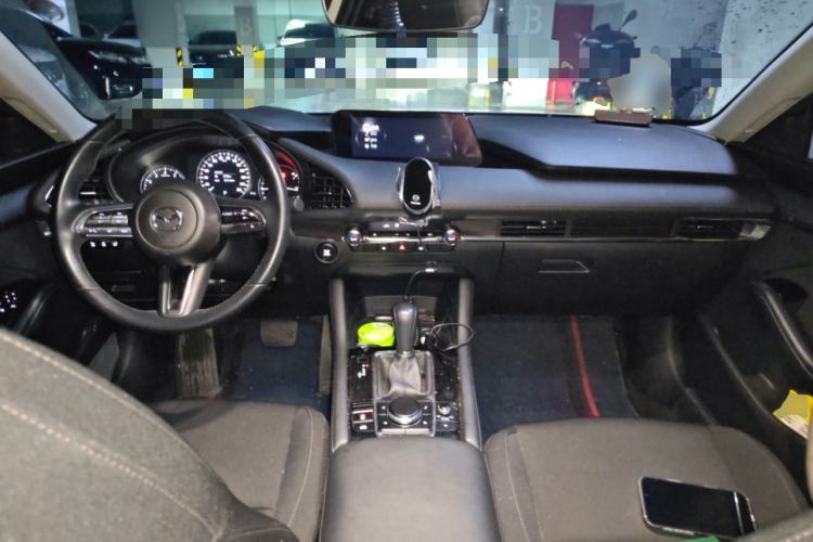 Used Mazda 3 Axela 2022 2.0L Automatic ZhiXuan Edition Center Console