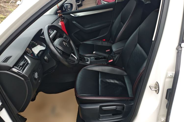 Used Skoda Octavia 2019 TSI230 DSG Smart & Comfort Edition China VI Standard