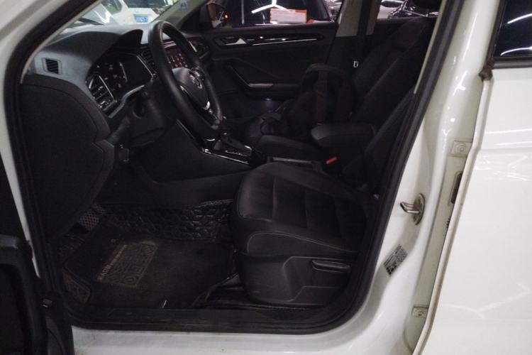 Used Volkswagen T-ROC 2020 280TSI DSG Two-Wheel Drive Comfort Version