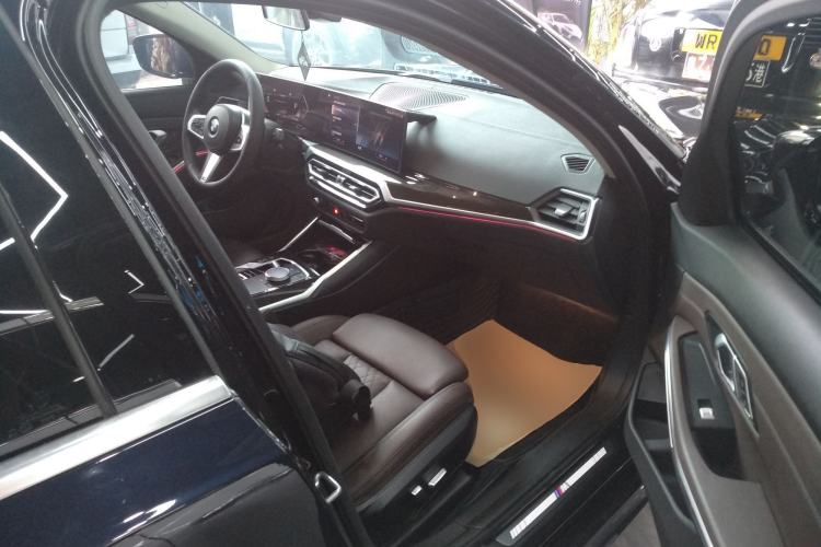 Used BMW 3 Series 2023 325Li M Sport Package Right Front Seat