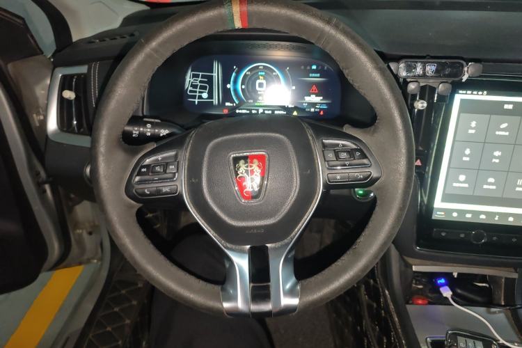 Used Roewe i6 New Energy 2017 45T Hybrid Connect & Smart Enjoyment Edition Steering Wheel