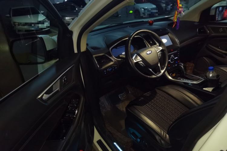 Used Ford Edge 2016 EcoBoost 245 Four-Wheel Drive Titanium 7-Seater Driver Seat