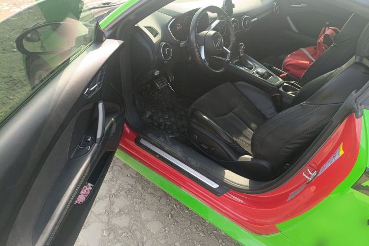 Used Audi TT 2015 TT Coupe 45 TFSI Driver Seat