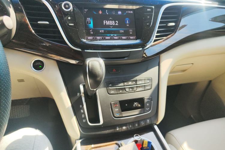 Used Buick GL8 2017 ES 28T Comfort Model China V Standard