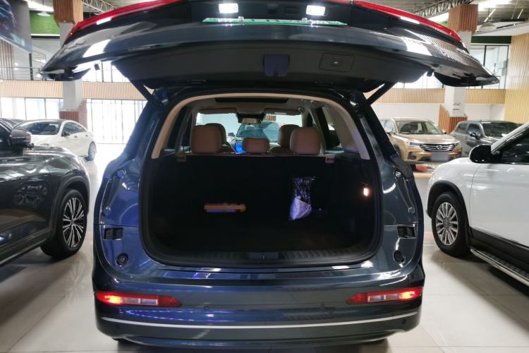 Used Landian E5 PLUS 2025 165 km Long-Range Version PLUS 5-Seater
