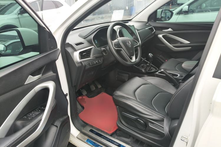 Used Baojun 530 2021 Global Car Anniversary Edition 1.5T Manual Comfort Model 5 Seats
