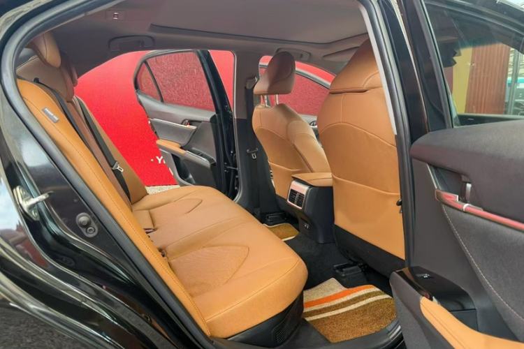 Used Toyota Camry 2019 Revised Version Dual-Engine 2.5 HG Luxury Edition
