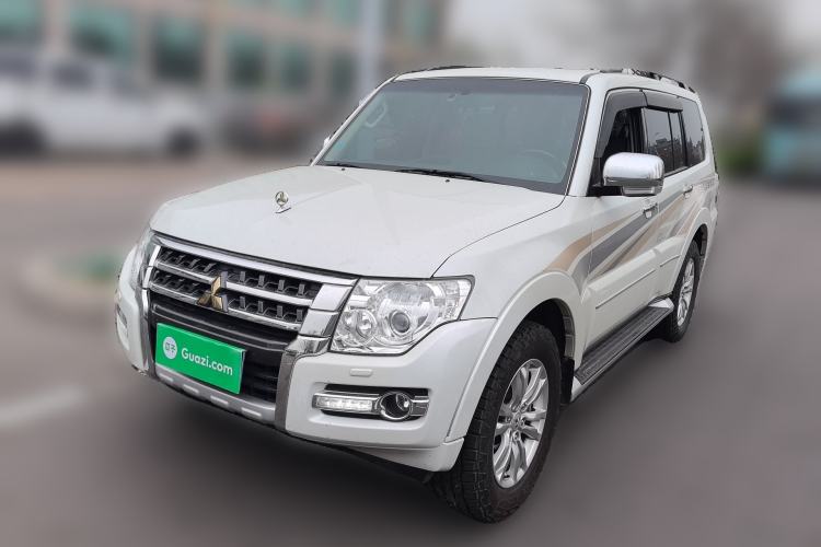 Used Mitsubishi Pajero