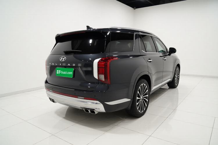 Used Hyundai Palisade 2023 3.5L Automatic 4x4 the Appreciator Plus Version Rear Right 45 Deg