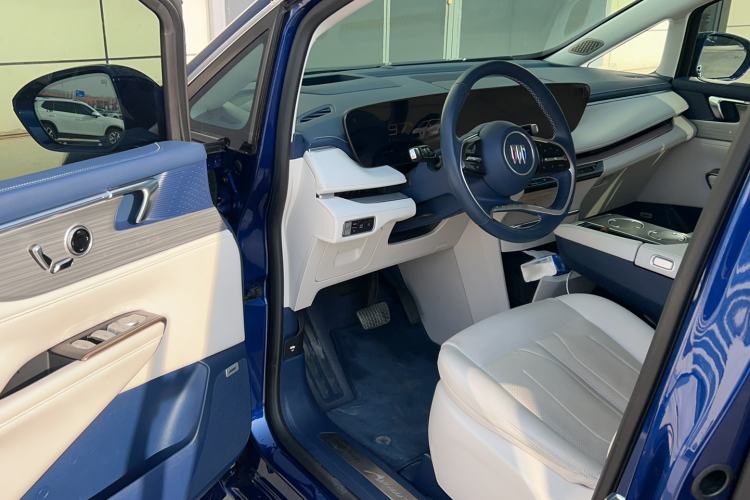 Used Buick GL8 New Energy 2024 Lu Zun Luxury Edition 7-Seater