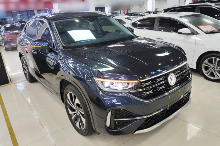 Used Volkswagen Tayron X 2023 330TSI Two-Wheel-Drive Prestige High-Energy Version Front Right 45 Deg