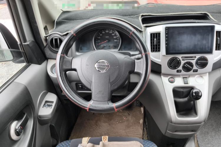 Used Nissan NV200 2012 1.6L 232 Seats Luxury Version