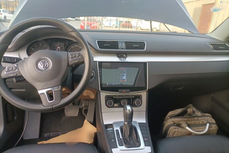 Used Volkswagen Magotan 2016 1.8TSI Smart Comfort Model Center Console