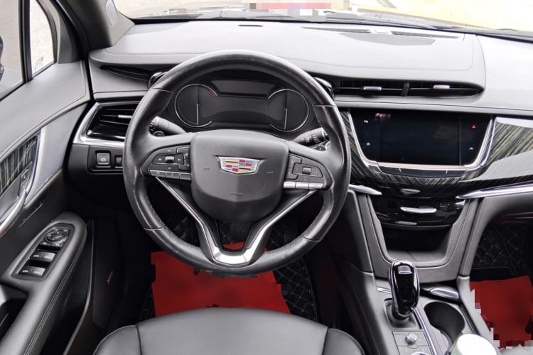 Used Cadillac XT6 2022 2.0T Six-Seater Four-Wheel Drive Luxury Version
