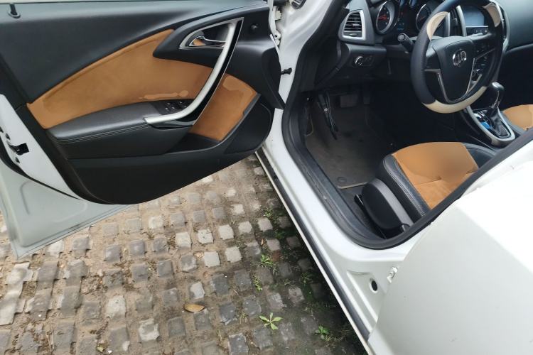 Used Buick GT 2014 XT 1.6L Automatic Fashion Edition