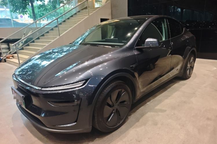 Used Tesla Model Y 2025 Rear-Wheel-Drive Version