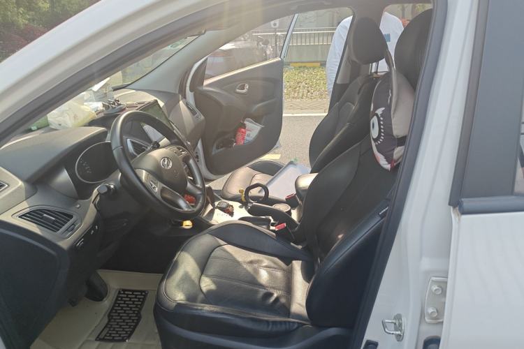 Used Hyundai ix35 2013 2.0L Automatic Two-Wheel Drive Smart GLS China IV Standard