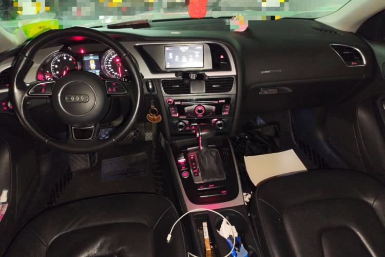 Used Audi A5 2016 Sportback 45 TFSI Center Console