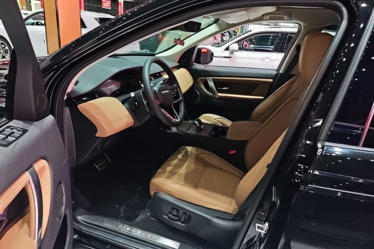 Used Land Rover Discovery Sport 2025 249 PS Performance Tech Edition Interior 1