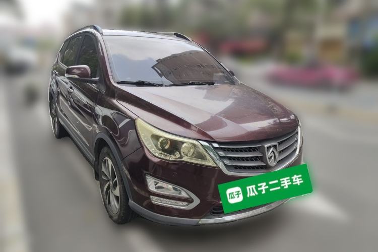Used Baojun 560 2016 1.8L iAMT Luxury Model Front Right 45 Deg