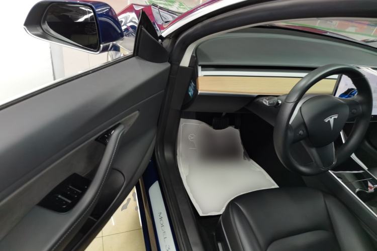 Used Tesla Model 3 2019 Long-Range Rear-Wheel-Drive Version