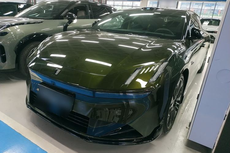 Used Lynk & Co 10 EM-P 2025 Model 240 All-Wheel Drive Ultra—Sport Edition