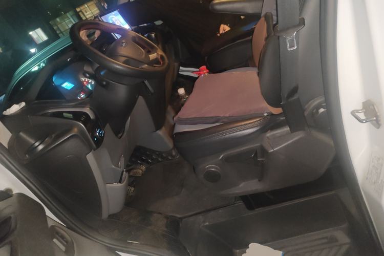 Used Ford Transit 2017 2.0T Diesel Multi-Purpose Commercial Vehicle Short Wheelbase Mid-Roof China IV Standard Left Front Seat