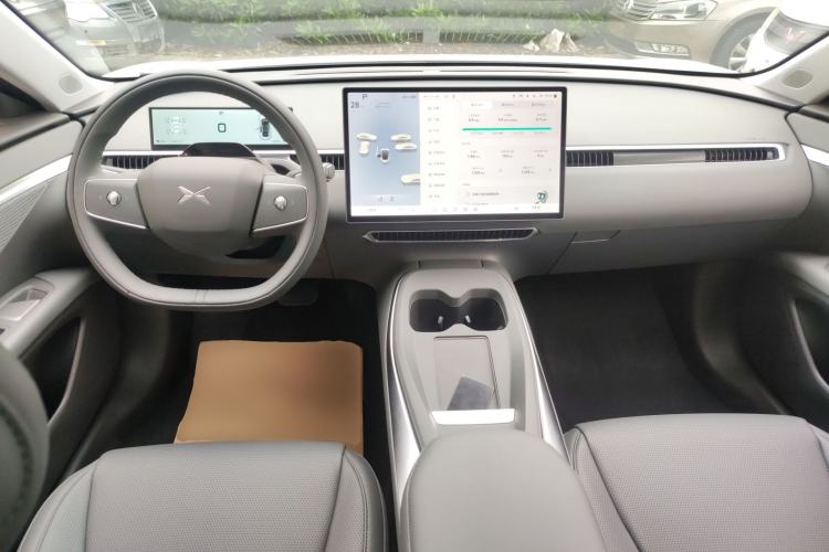 Used XPeng MONA M03 2025 515 Long-Range Plus Center Console