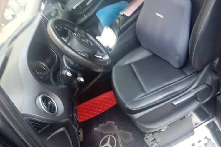 Used Mercedes-Benz Vito 2020 2.0T Business Version 7 Seats Left Front Seat