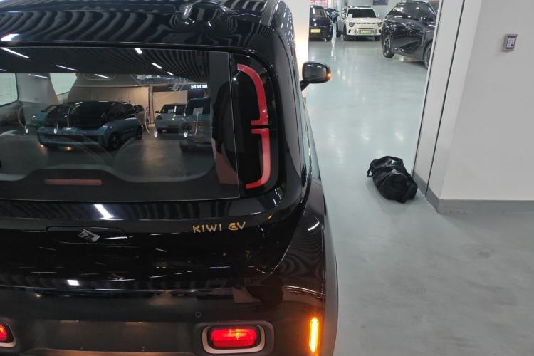 Used Baojun KiWi EV 2022 Designer Lite Edition Ternary Lithium Exterior 3