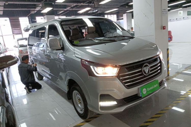 Used Foton Scenic G5 2024 2.0L Gasoline Commercial & Travel Version Passenger Van 7/9 Seats Model DAN20L