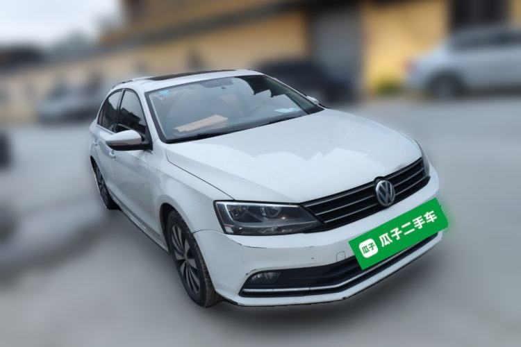 Used Volkswagen Sagitar 2018 280TSI DSG Comfort Model Front Right 45 Deg