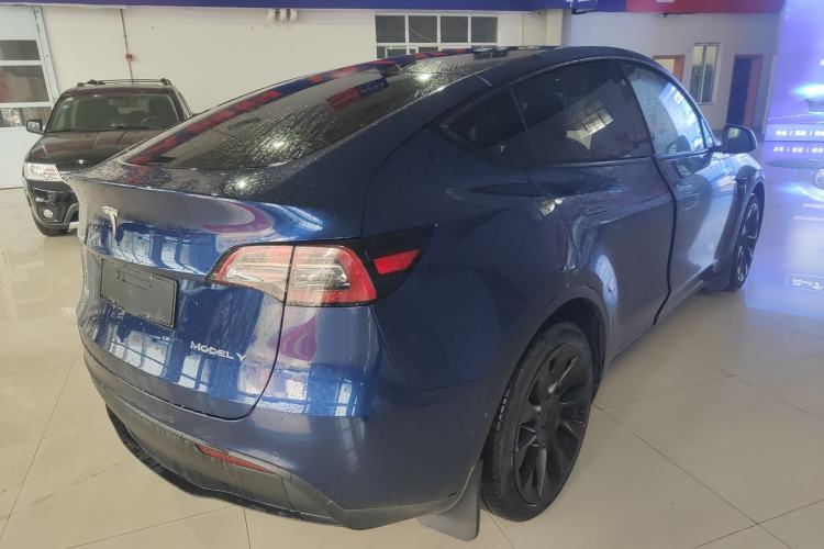 Used Tesla Model Y 2021 Long-Range All-Wheel-Drive Version 3D7
